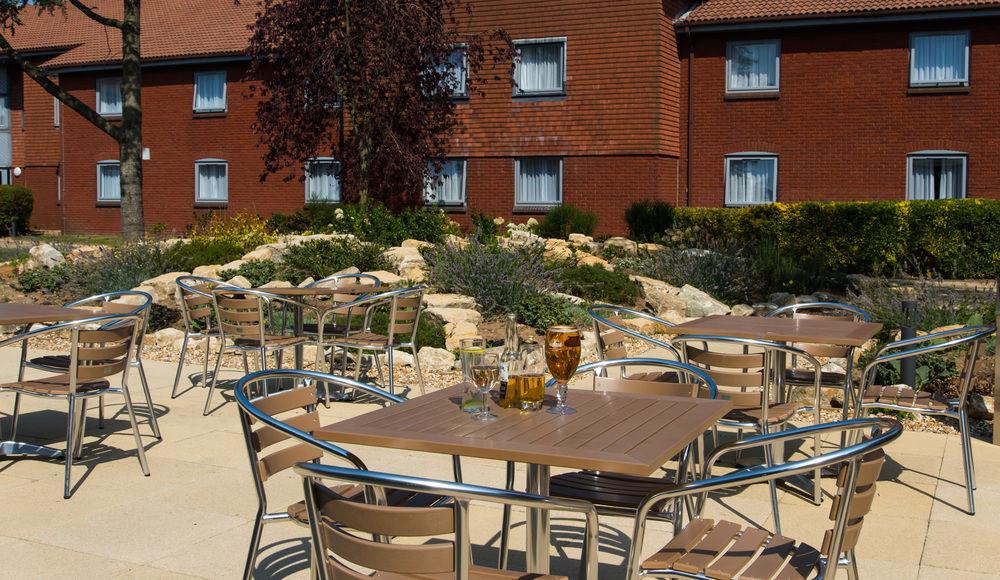 Holiday Inn Express Portsmouth - North By Ihg Экстерьер фото